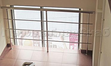 Межэтажное ограждение окна из нержавейки купить в Омске