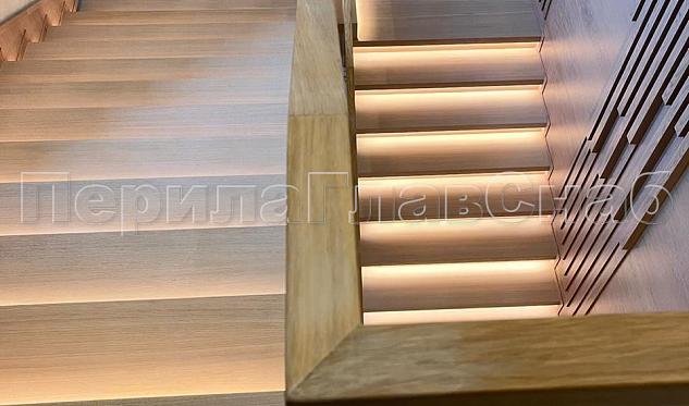 Перила с деревянными поручнями в Омске. Готовые проекты ПерилаГлавСнаб