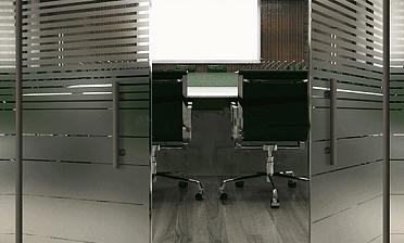 Перегородки из стекла с пленкой для офиса премиум купить в Омске