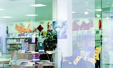 Перегородки с прозрачным стеклом в офис купить в Омске