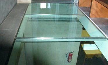 Стеклянный потолок в муниципальном заведении купить в Омске