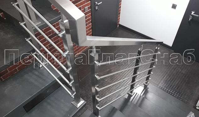 Перила с пятью ригелями в Омске. Готовые проекты ПерилаГлавСнаб