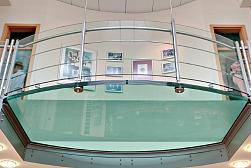 Стеклянные полы в квартире в Омске. Готовые проекты ПерилаГлавСнаб - фото 11